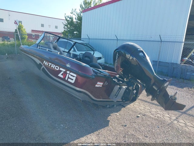 45655415 :رقم المزاد ، BUJ83253K819 vin ، 2019 Tracker Nitro Zv19 مزاد بيع