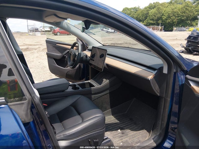 45655425 :رقم المزاد ، 7SAYGDEE1RA245799 vin ، 2024 Tesla Model Y Long Range Dual Motor All-wheel Drive مزاد بيع
