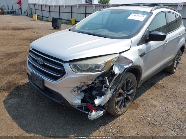 1FMCU9GD2HUE09969 Ford ESCAPE SE