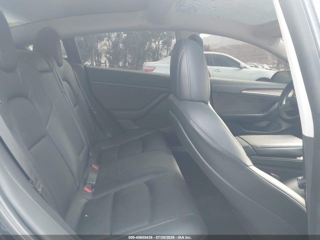 2022 Tesla Model 3 Long Range Dual Motor All-wheel Drive მანქანა იყიდება აუქციონზე, vin: 5YJ3E1EB2NF332884, აუქციონის ნომერი: 45655438