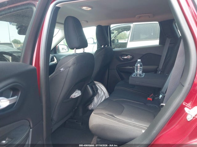 1C4PJLCB2GW342471 Jeep Cherokee Latitude