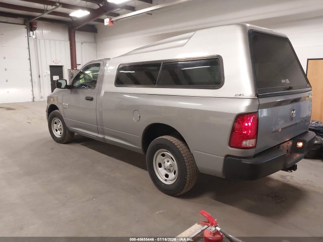 3C6JR7DG2KG569691 RAM 1500 Classic Tradesman 4x4 8&#039; Box