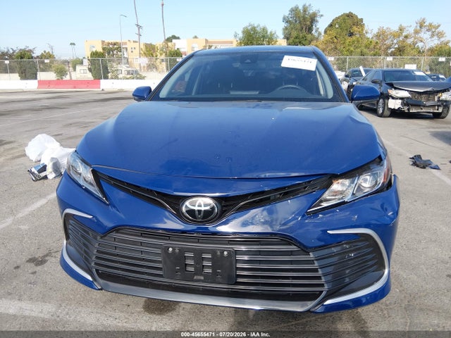 4T1C11AK2RU233587 Toyota CAMRY LE