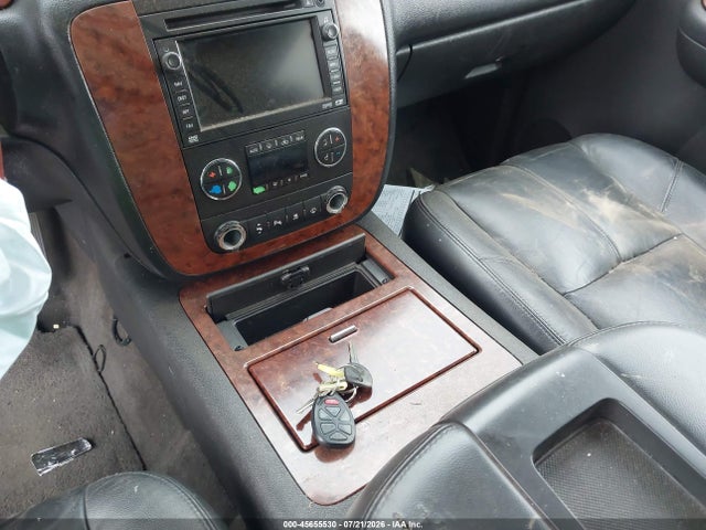 2008 Chevrolet Suburban 1500 Ltz მანქანა იყიდება აუქციონზე, vin: 3GNFC16048G147029, აუქციონის ნომერი: 45655530