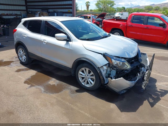 2017 Nissan Rogue Sport S მანქანა იყიდება აუქციონზე, vin: JN1BJ1CP9HW018061, აუქციონის ნომერი: 45655584