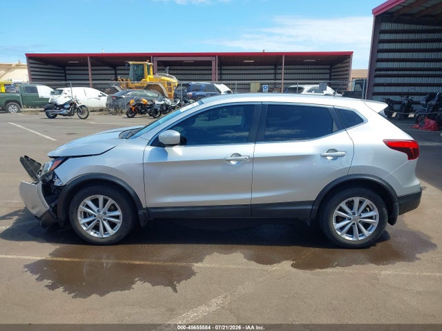 2017 Nissan Rogue Sport S მანქანა იყიდება აუქციონზე, vin: JN1BJ1CP9HW018061, აუქციონის ნომერი: 45655584