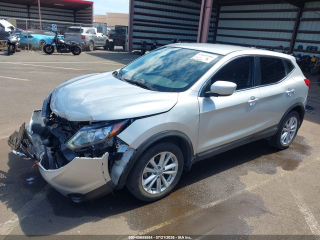 2017 Nissan Rogue Sport S მანქანა იყიდება აუქციონზე, vin: JN1BJ1CP9HW018061, აუქციონის ნომერი: 45655584