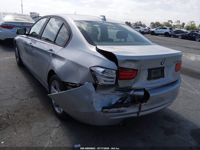 BMW 320i 2015 WBA3B1G52FNT04860 Image 3