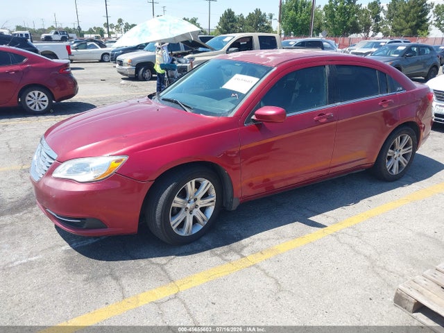 45655603 :رقم المزاد ، 1C3CCBAB3DN762784 vin ، 2013 Chrysler 200 Lx مزاد بيع