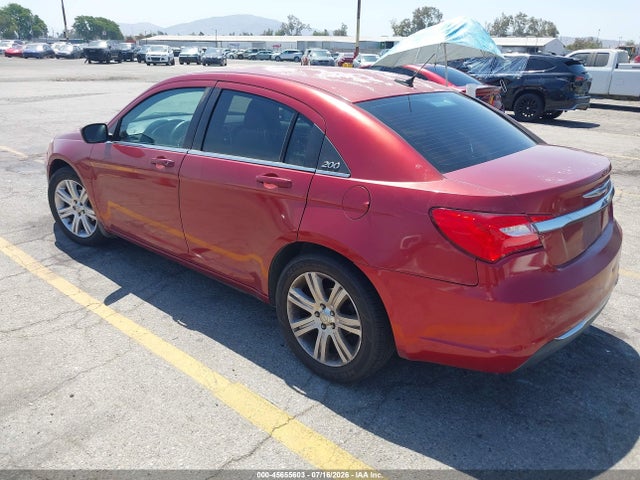 45655603 :رقم المزاد ، 1C3CCBAB3DN762784 vin ، 2013 Chrysler 200 Lx مزاد بيع