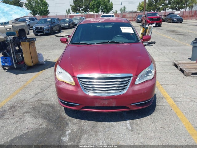 45655603 :رقم المزاد ، 1C3CCBAB3DN762784 vin ، 2013 Chrysler 200 Lx مزاد بيع