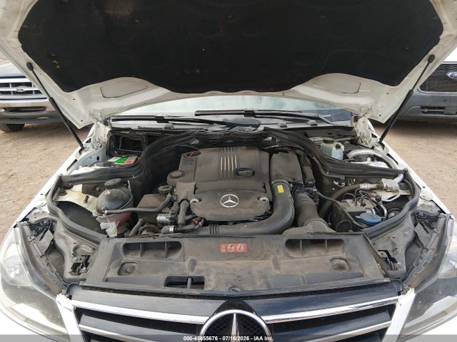 45655676 :رقم المزاد ، WDDGF4HB3EA966022 vin ، 2014 Mercedes-benz C 250 Luxury/sport مزاد بيع