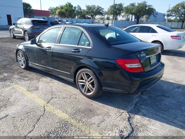 Aukcja sprzedaży 2014 Mercedes-benz C 300 Sport 4matic, vin: WDDGF8AB1ER318200, numer aukcji: 45655698