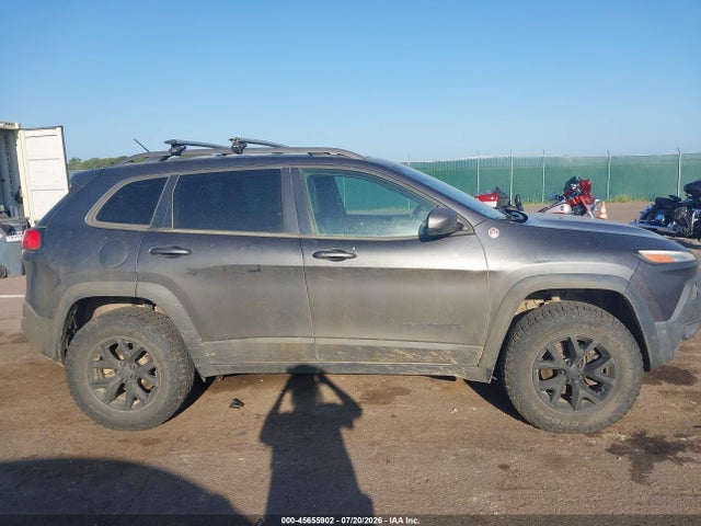 Продажа на аукционе авто 2015 Jeep Cherokee Trailhawk, vin: 1C4PJMBS2FW710444, номер лота: 45655902