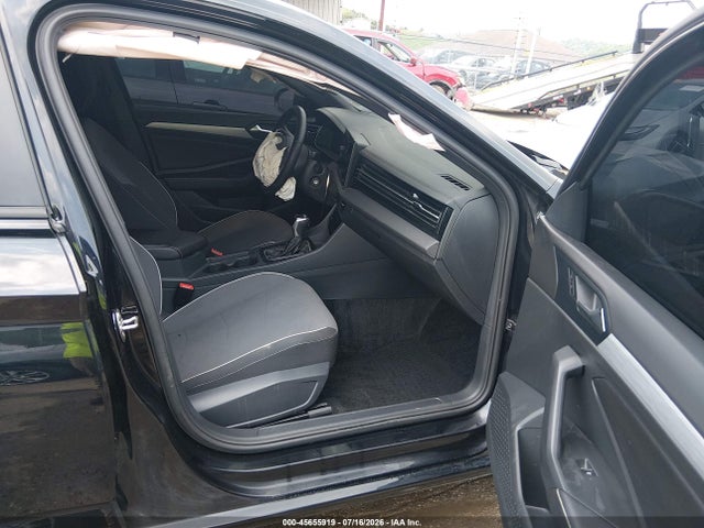 2025 Volkswagen Jetta 1.5t Sport მანქანა იყიდება აუქციონზე, vin: 3VWBX7BU6SM110934, აუქციონის ნომერი: 45655919