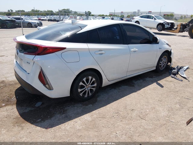 Продаж на аукціоні авто 2020 Toyota Prius Prime Xle, vin: JTDKARFPXL3126206, номер лоту: 45655935