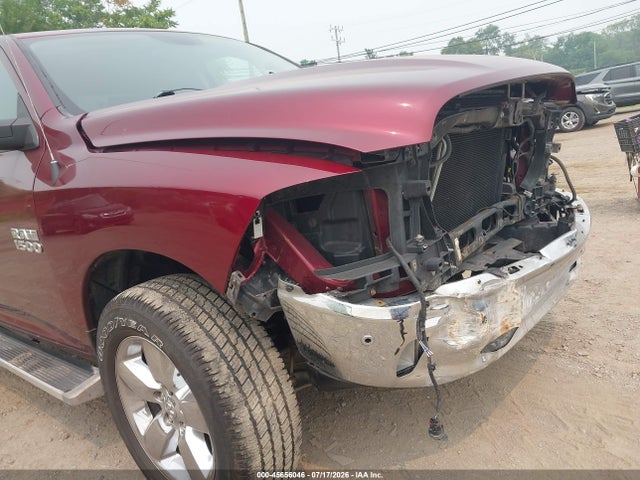 45656046 :رقم المزاد ، 1C6RR7GG4JS311453 vin ، 2018 Ram 1500 Big Horn  4x4 6'4 Box مزاد بيع