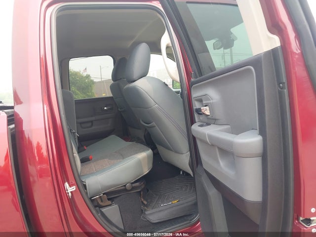 45656046 :رقم المزاد ، 1C6RR7GG4JS311453 vin ، 2018 Ram 1500 Big Horn  4x4 6'4 Box مزاد بيع