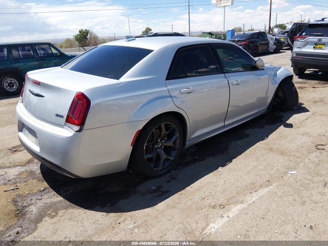 Chrysler 300 Touring L 2023 2C3CCADG3PH580968 Image 4