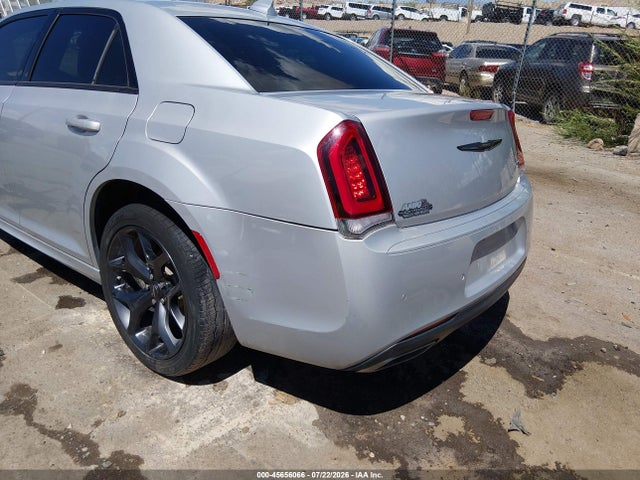 Chrysler 300 Touring L 2023 2C3CCADG3PH580968 Image 6