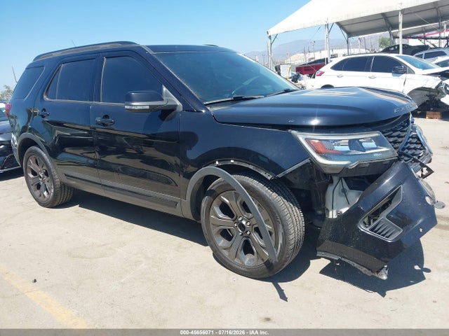2018 1FM5K8GT2JGA80596 main image