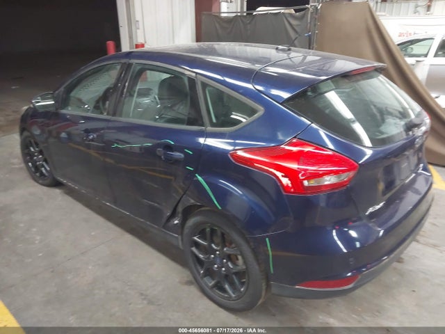 Ford FOCUS SE 2016 1FADP3K2XGL299136 Image 3