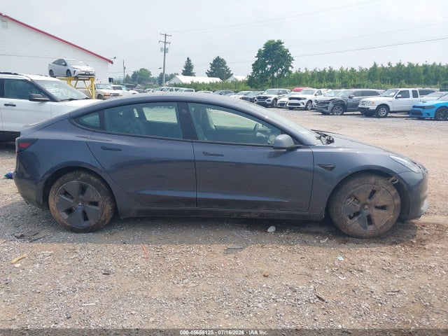 Tesla Model 3 Rear-wheel Drive 2023 5YJ3E1EA1PF396165 Image 12