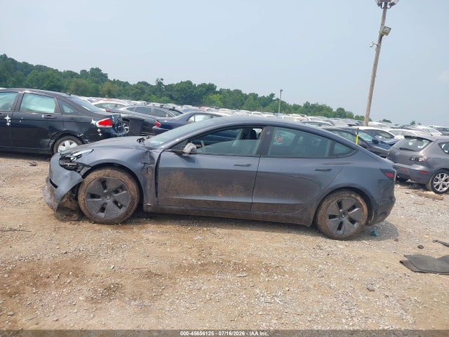 Tesla Model 3 Rear-wheel Drive 2023 5YJ3E1EA1PF396165 Image 13
