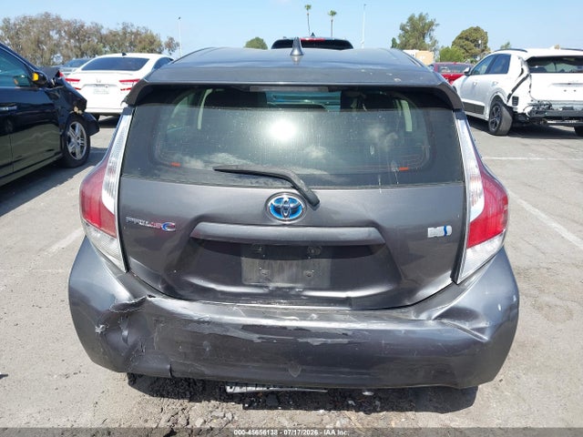 Toyota Prius C One 2016 JTDKDTB35G1122735 Image 16