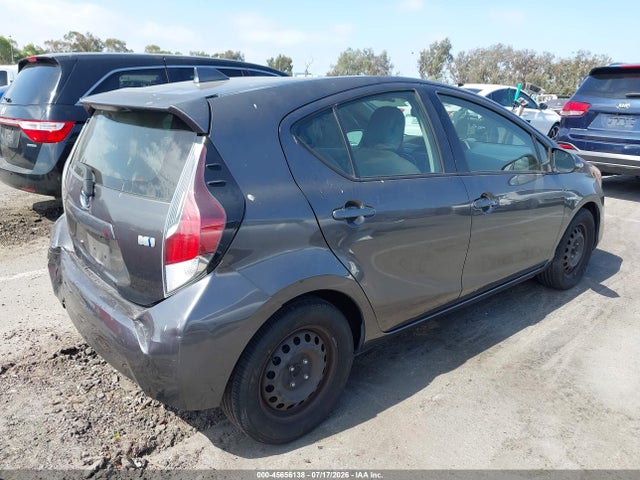 Toyota Prius C One 2016 JTDKDTB35G1122735 Image 4