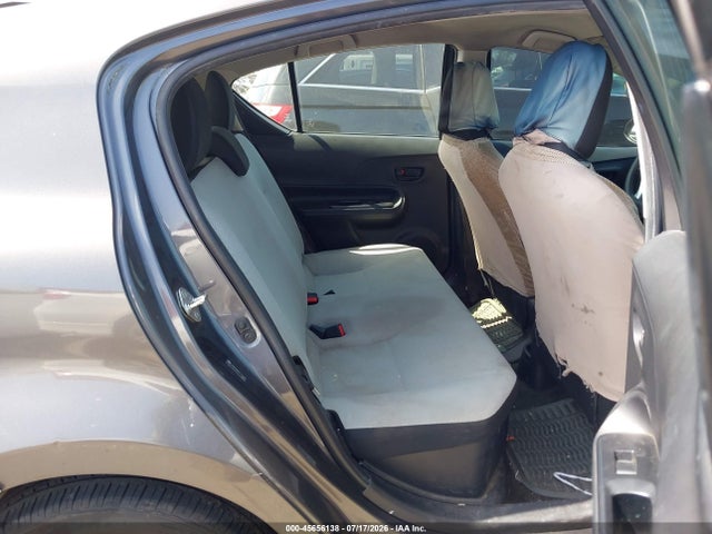 Toyota Prius C One 2016 JTDKDTB35G1122735 Image 8