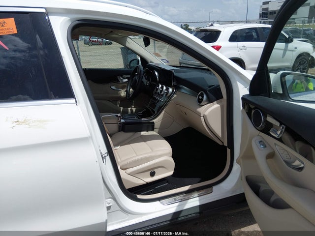 2021 Mercedes-benz Glc 300 Suv მანქანა იყიდება აუქციონზე, vin: W1N0G8DB0MF923662, აუქციონის ნომერი: 45656146