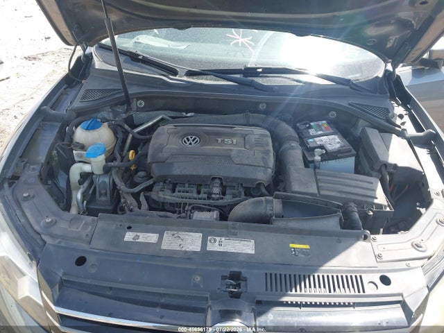 Продаж на аукціоні авто 2015 Volkswagen Passat 1.8t Limited Edition, vin: 1VWAT7A31FC089188, номер лоту: 45656179
