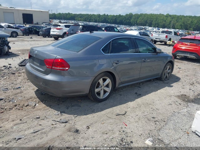 Продаж на аукціоні авто 2015 Volkswagen Passat 1.8t Limited Edition, vin: 1VWAT7A31FC089188, номер лоту: 45656179