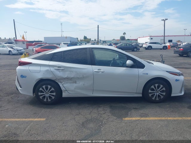 JTDKAMFPXM3183154 Toyota Prius Prime Le