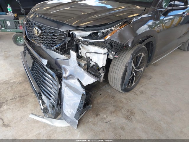 5TDJZRBH1MS150915 Toyota Highlander Xse