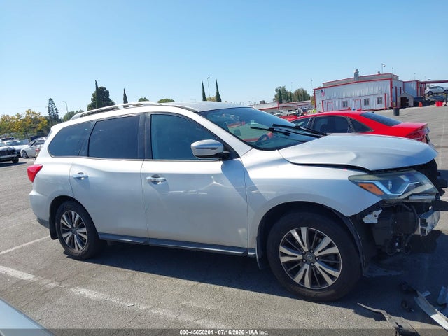 Продажа на аукционе авто 2017 Nissan Pathfinder S, vin: 5N1DR2MN8HC648524, номер лота: 45656201