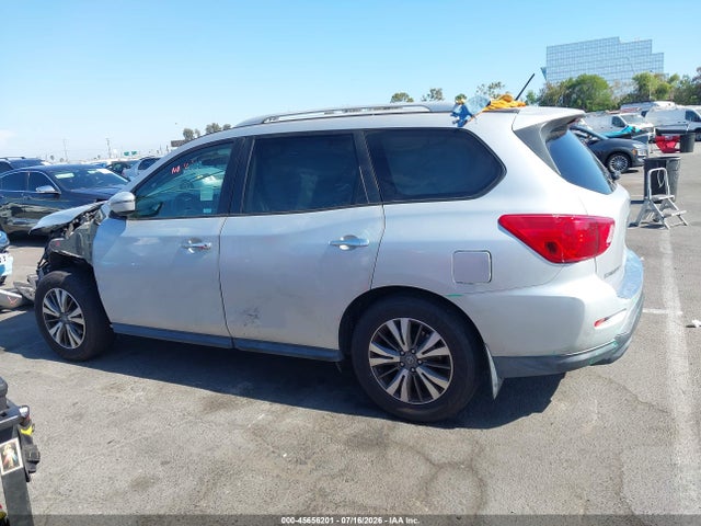 Продажа на аукционе авто 2017 Nissan Pathfinder S, vin: 5N1DR2MN8HC648524, номер лота: 45656201