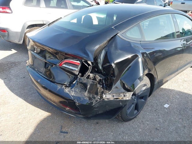 Tesla Model 3 Standard Range Plus Rear-wheel Drive 2021 5YJ3E1EA8MF986083 Image 6