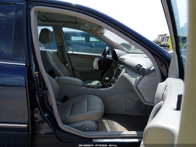 Продажа на аукционе авто 2007 Mercedes-benz C 230 Sport, vin: WDBRF52H37A935747, номер лота: 45656272