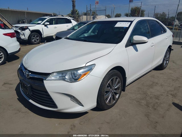 Toyota CAMRY XLE 2017 4T1BF1FK9HU322948 Image 2
