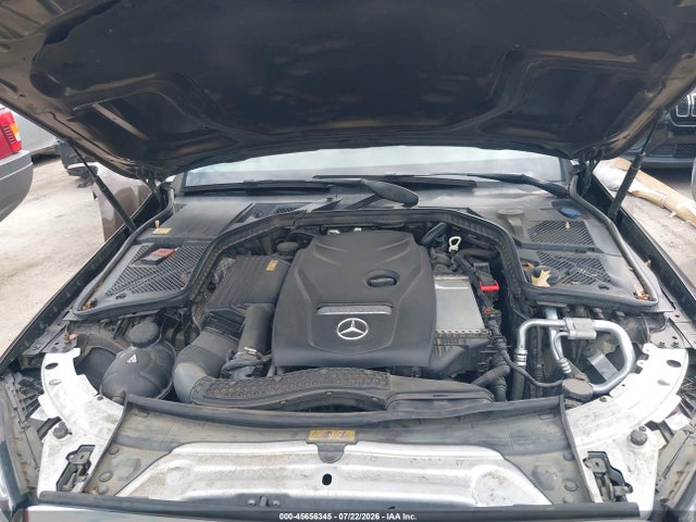 Auction sale of the 2015 Mercedes-benz C 300 Luxury 4matic, vin: 55SWF4KB4FU017987, lot number: 45656345