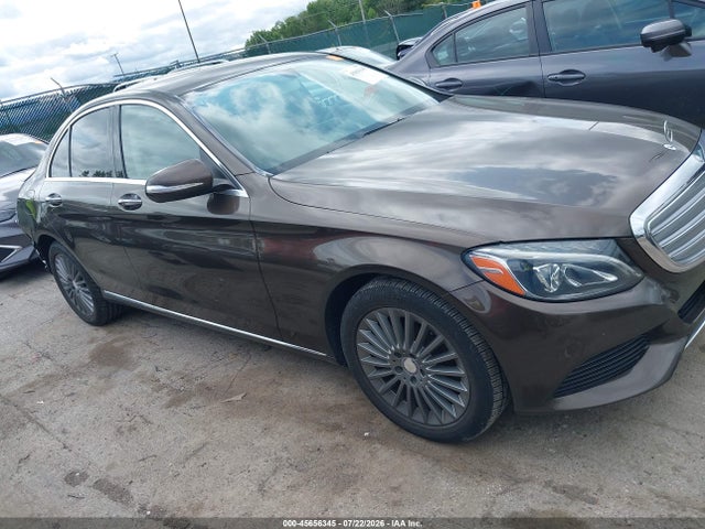 Auction sale of the 2015 Mercedes-benz C 300 Luxury 4matic, vin: 55SWF4KB4FU017987, lot number: 45656345