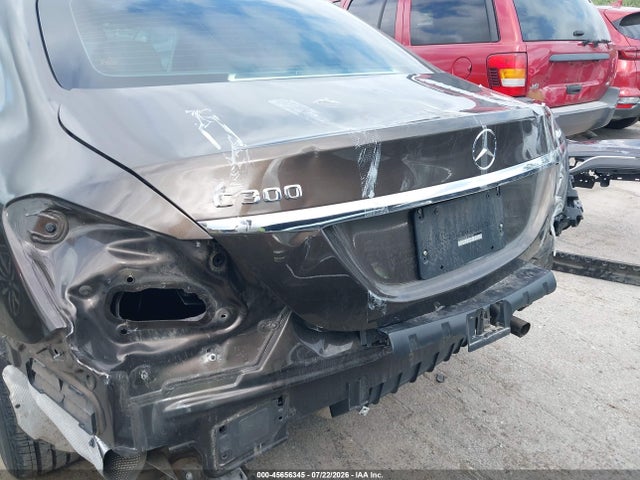 Auction sale of the 2015 Mercedes-benz C 300 Luxury 4matic, vin: 55SWF4KB4FU017987, lot number: 45656345