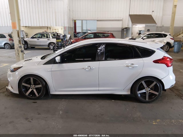 Ford FOCUS ST 2017 1FADP3L98HL322409 Image 15