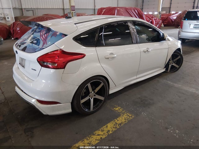 Ford FOCUS ST 2017 1FADP3L98HL322409 Image 4