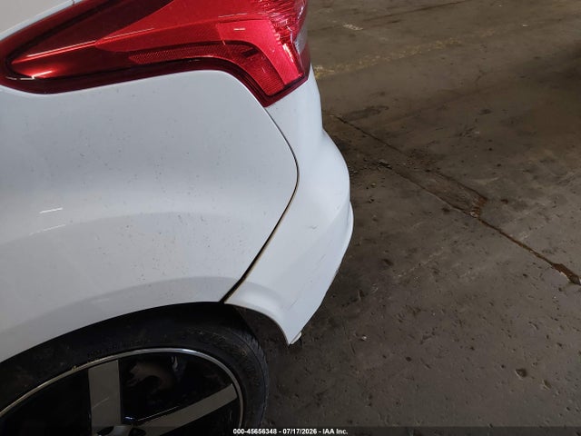 Ford FOCUS ST 2017 1FADP3L98HL322409 Image 6