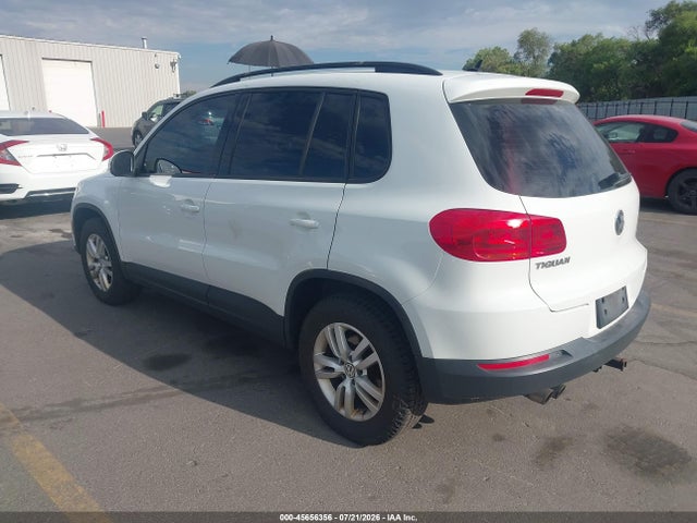 WVGBV7AX4GW611473 Volkswagen TIGUAN S