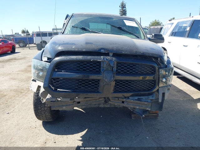 Продажа на аукционе авто 2017 Ram 1500 Express  4x4 5'7 Box, vin: 3C6RR7KTXHG574696, номер лота: 45656361