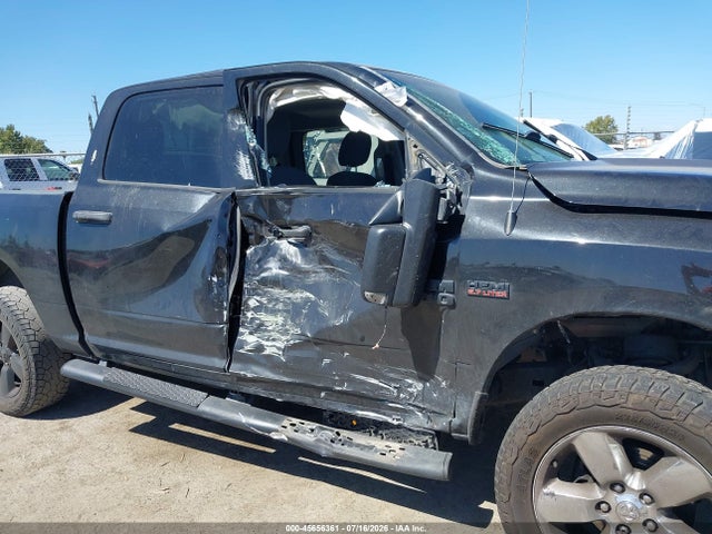 Продажа на аукционе авто 2017 Ram 1500 Express  4x4 5'7 Box, vin: 3C6RR7KTXHG574696, номер лота: 45656361